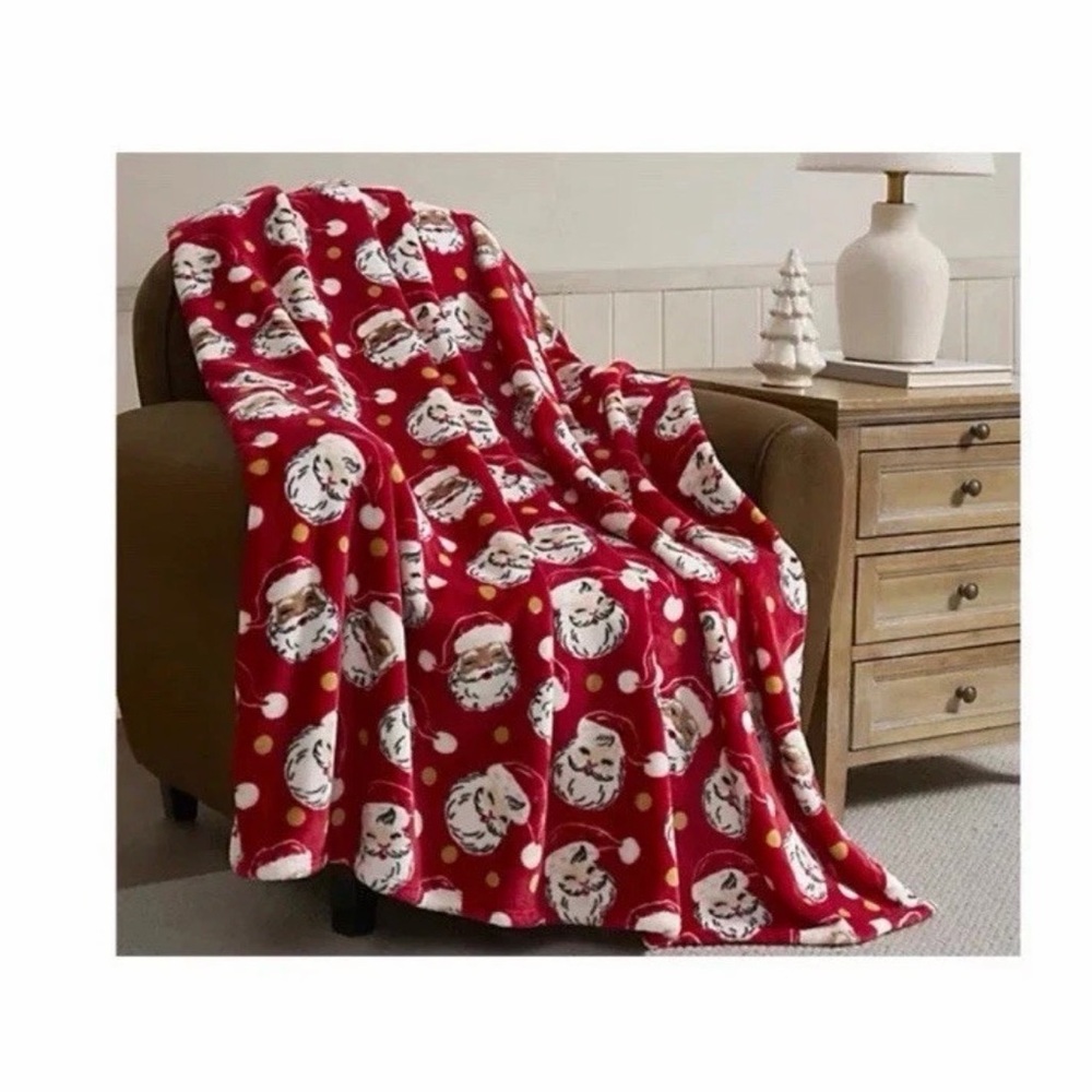 Hallmark Santa King Size Super Soft Machine Washable Plush Blanket